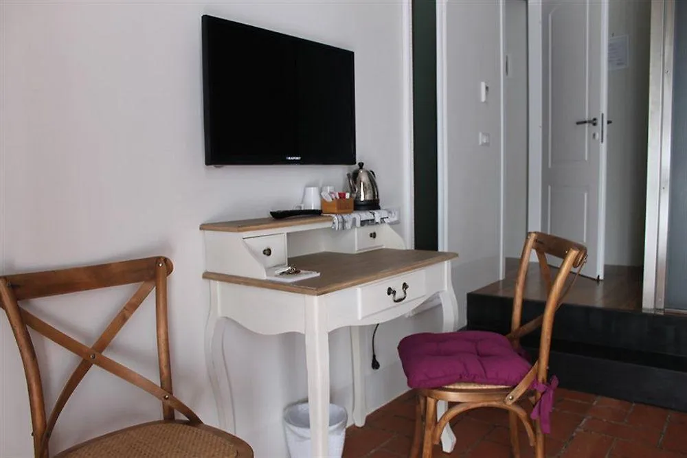 5 Rooms Apartment For 7 People Near Coloseum Rome