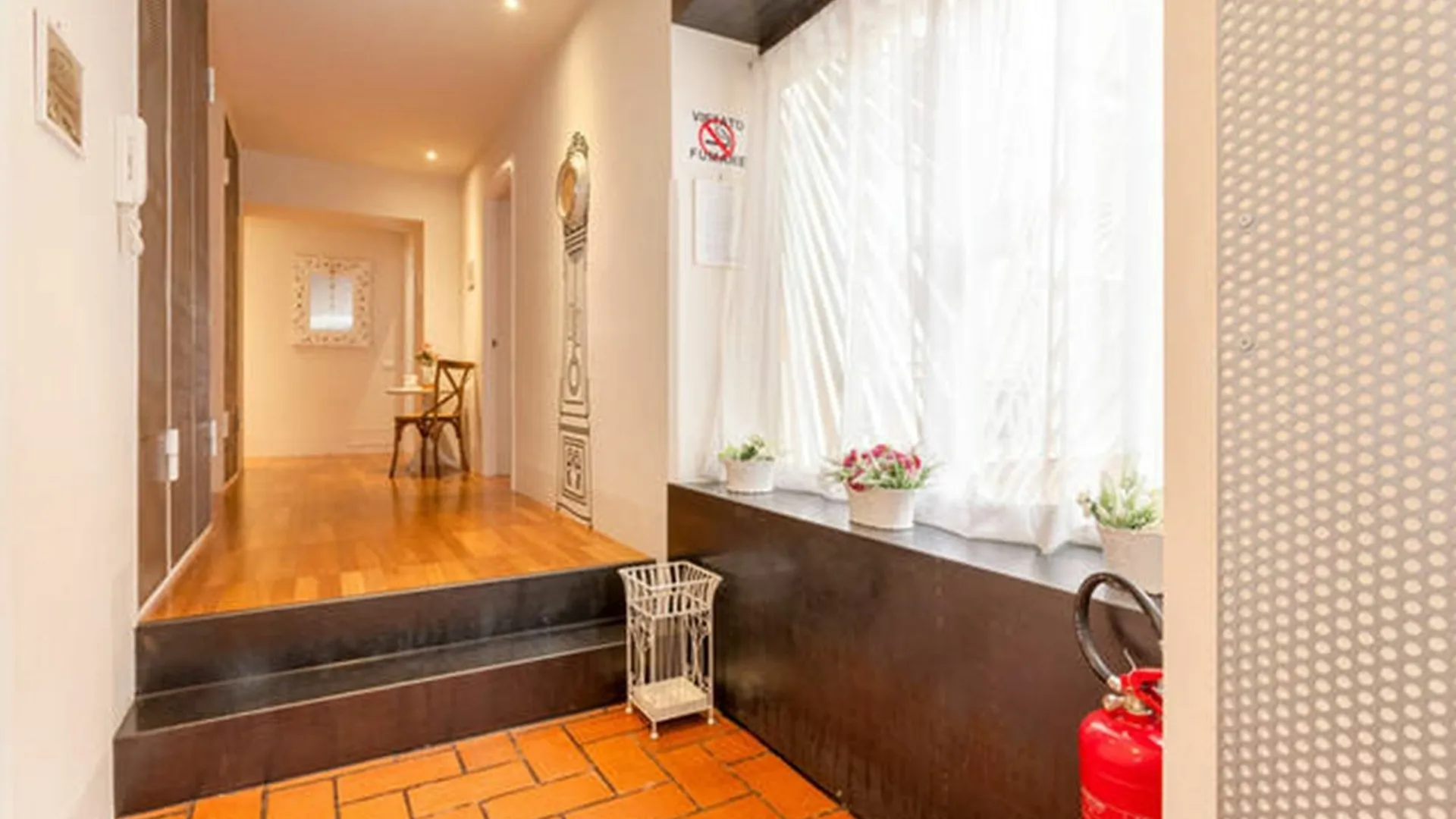 5 Rooms Apartment For 7 People Near Coloseum Rome Guest house