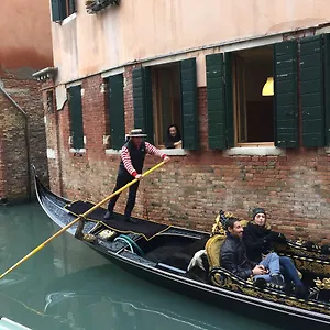 Allo Squero Bed & Breakfast Venezia