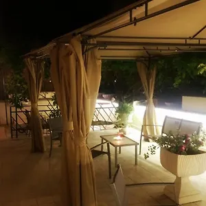 Pensión Garden House - Luxury - Self Check-in Only, Roma
